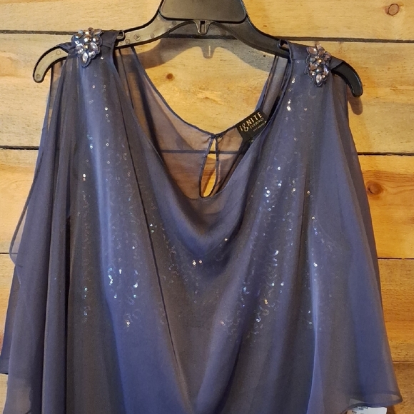 Gray Tiered Embellished Maxi Gown - Picture 4 of 6